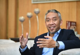  Basuki Tri Andayani, Pegadaian: PR is the Company's Five Senses 