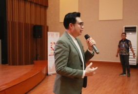 PR Perguruan Tinggi Pelajari Kiat Membangun Merek 