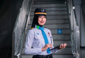 Diyas, Masinis Perempuan PT LRT Jakarta: Antara Cita dan Negara