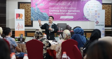 Dua Tips Meramu Identitas 