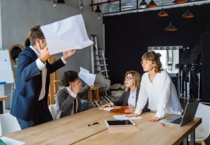 5 Tips Menjaga Reputasi Lewat Kerangka Respons Berbasis Nilai 