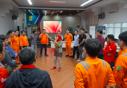 Peningkatan Kualitas Layanan PLN IP UBP Tello Melalui Pelatihan Komunikasi Internal