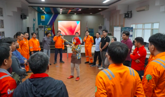 Peningkatan Kualitas Layanan PLN IP UBP Tello Melalui Pelatihan Komunikasi Internal