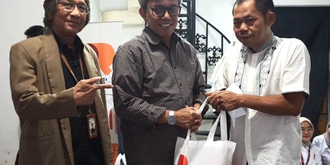 Cara PR INDONESIA Group Mempererat Silaturahmi dengan Warga Sekitar Kantor di Bulan Ramadan