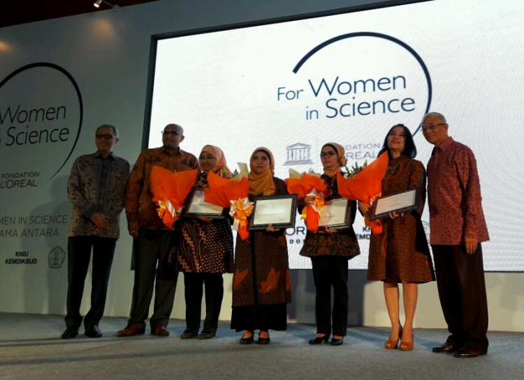 L’Oréal Dukung Peneliti Perempuan