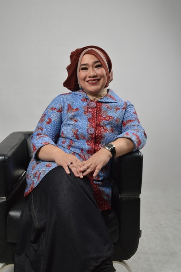 Rika Anjulika, Communication Advisor Aetra: 
