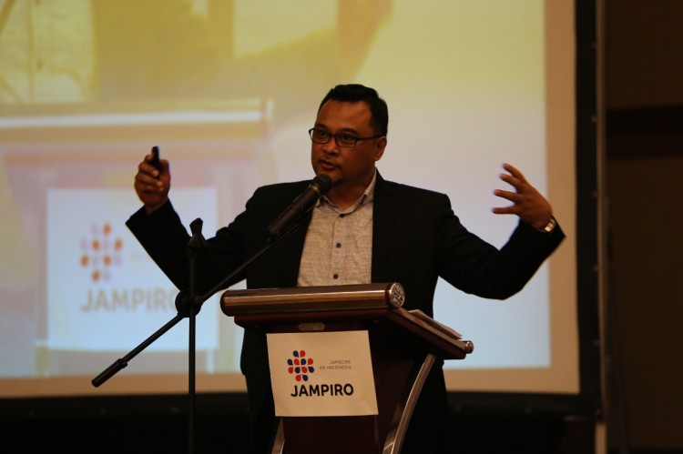 Tetap Fokus dan Tak Terbawa Arus di Era “Post-Truth” 