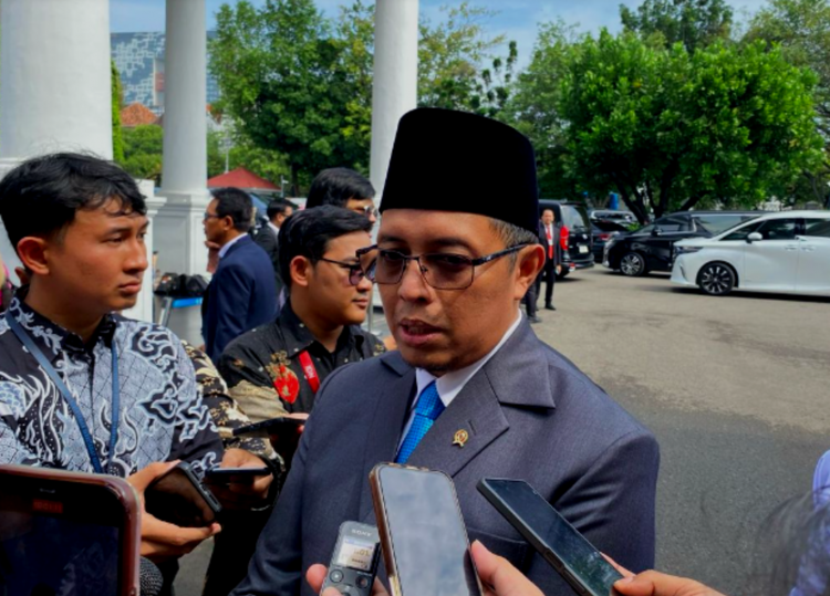 Menyoal Mundurnya Hasan Nasbi dari Jabatan Kepala PCO  