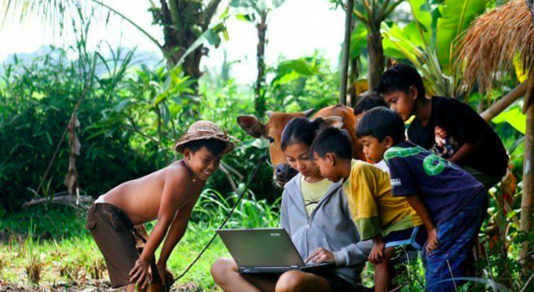 Komunikasi Inklusif: Memperkuat Kepercayaan dan Jembatan Pemersatu Indonesia di Era Digital