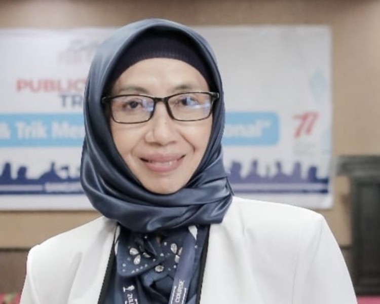 Media Lokal di Padang Pertambangan 