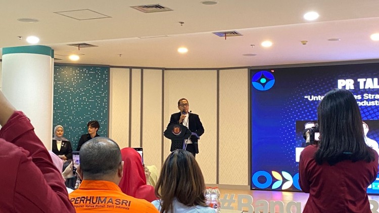 Nugroho Agung Bahas Hal di Belakang Layar Kerja PR dalam Buku Barunya