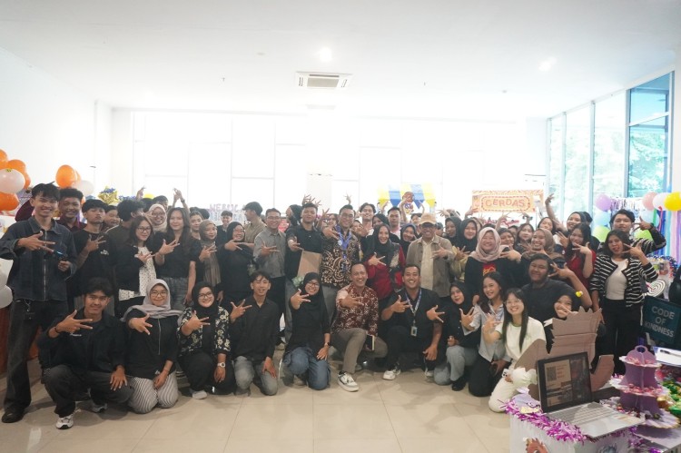 Sukses, DCC 2026 Jadi Ruang Aktualisasi Literasi Digital Mahasiswa Ilkom Udinus