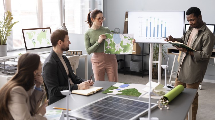 Pentingnya Transparansi Komunikasi ESG untuk Tumbuhkan Kepercayaan Investor