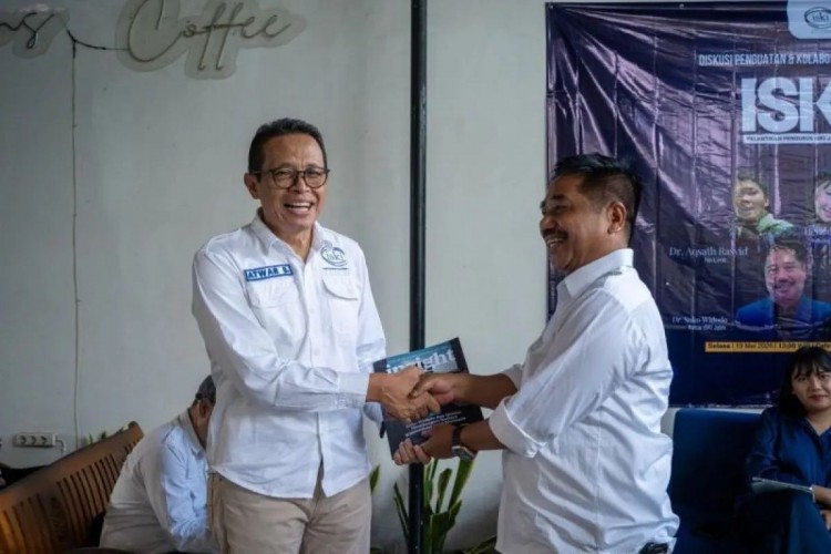 Lantik Pengurus Baru, ISKI Jatim Soroti Media Sosial dan Komunikasi Pemerintah