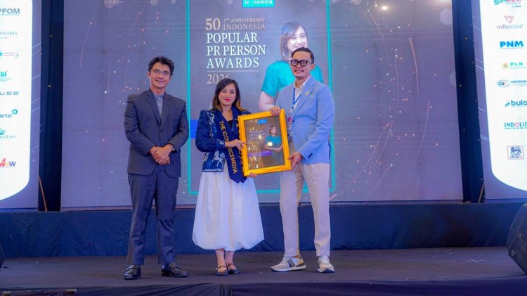 Fiona Sari Utami Corporate Secretary PTP Nonpetikemas, Raih Popular PR Person Awards di IPRS 2026