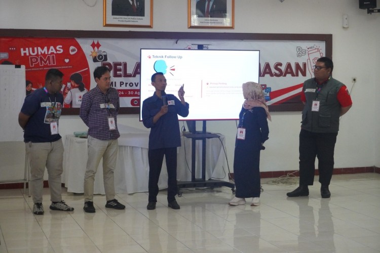 PMI Jatim Perkuat Kualitas Komunikasi dengan Menggelar Pelatihan PR