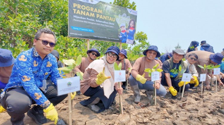 PGN Grup Gencarkan Program Tanam Pantau, Perkuat Ketahanan Pesisir Utara Jawa Hadapi Perubahan Iklim