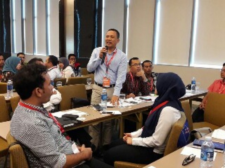 Perkuat Reputasi dengan Memanfaatkan Media Internal 