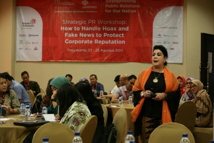 JAMPIRO #3, Magdalena Wenas: Lawan Hoaks dengan Sistem Komunikasi Terbuka 