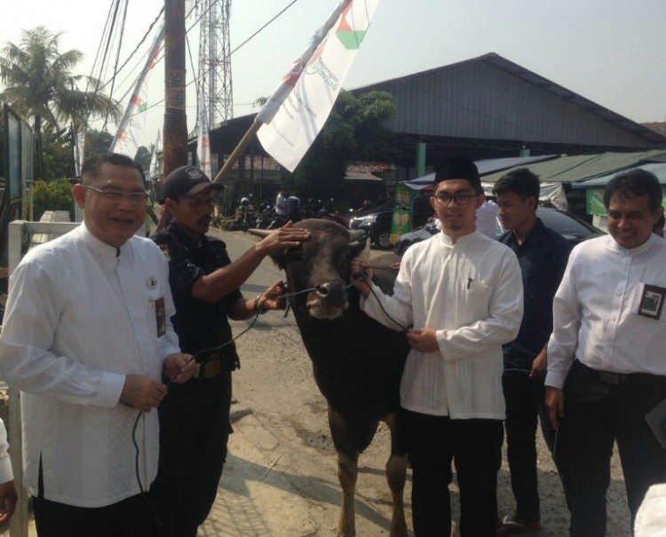 Berkurban bareng Nasabah