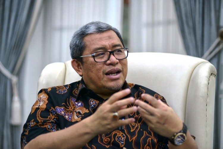Ahmad Heryawan:  Mengemas Komunikasi Seharum Biji Kopi