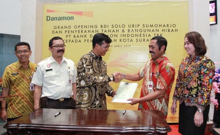 Dukung Pelestarian Kawasan Historis, Danamon Serahkan Kantor Cabang