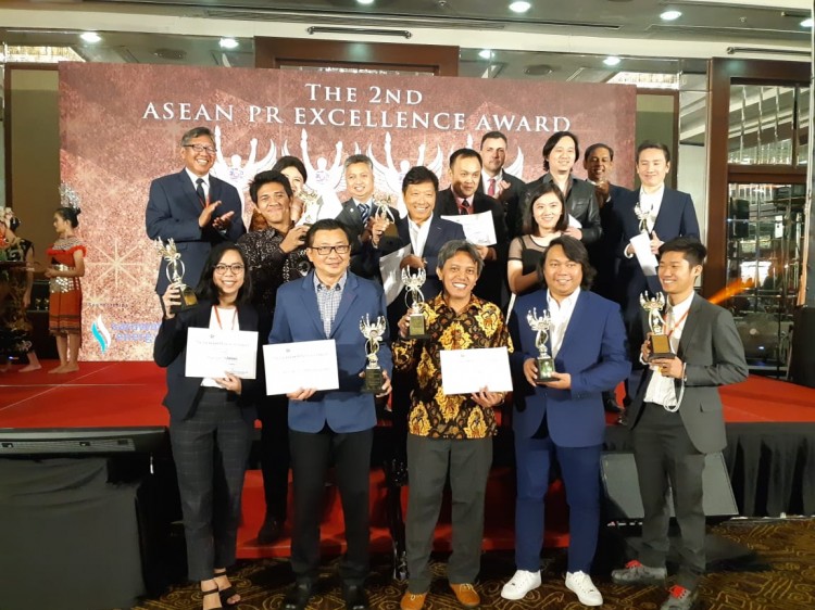 “PR INDONESIA” Raih Gold di ASEAN PR Excellence Awards