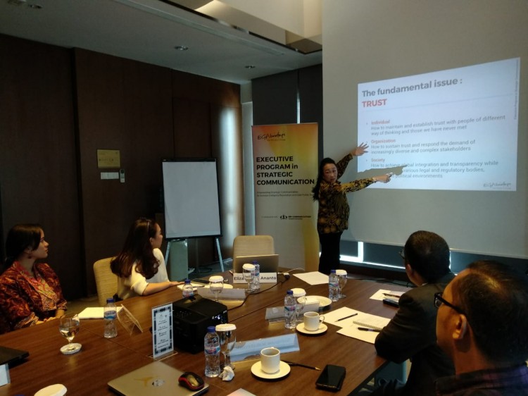 Menjadi Perusahaan yang Autentik 