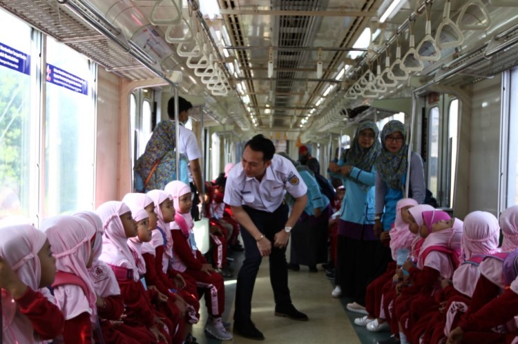 Tanamkan Etika Berkereta Sejak Dini