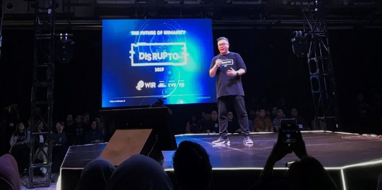 Meneropong Disrupsi di Dunia Komunikasi