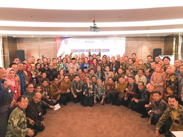 Sembilan Puluh Pimpinan Pengadilan Lulus Uji Kompetensi Humas