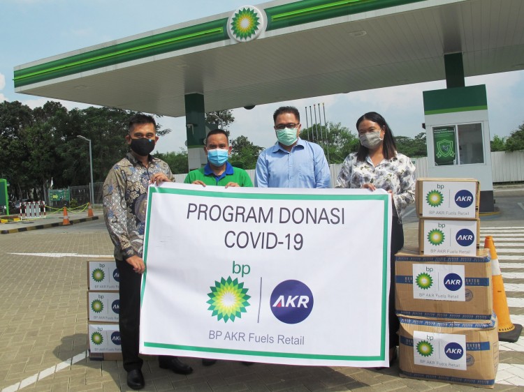 BP-AKR Salurkan Donasi untuk RS di Bekasi dan Cikarang 