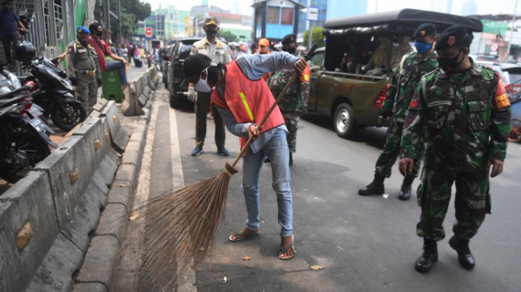 Mengukur Efektivitas Kampanye 3M: Butuh Penegakan Hukum