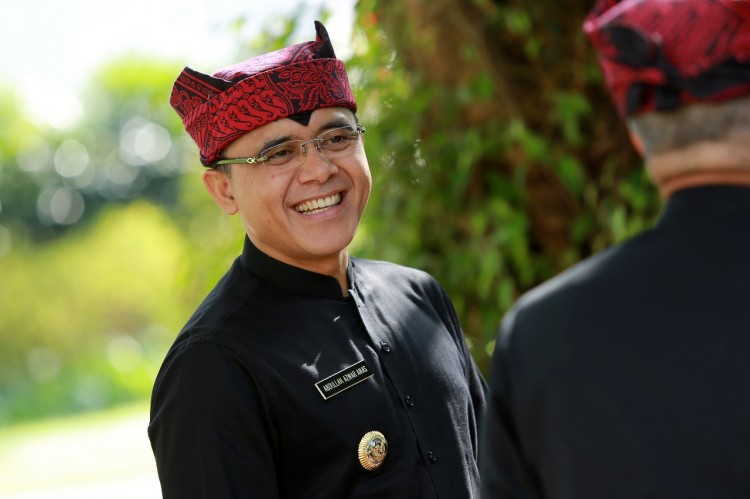 Azwar Anas, Bupati Banyuwangi: Memanfaatkan Momentum  