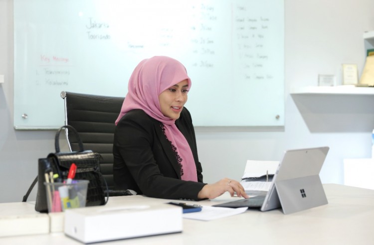 Novita Dewi, Jaktour: Membangun dari Minus