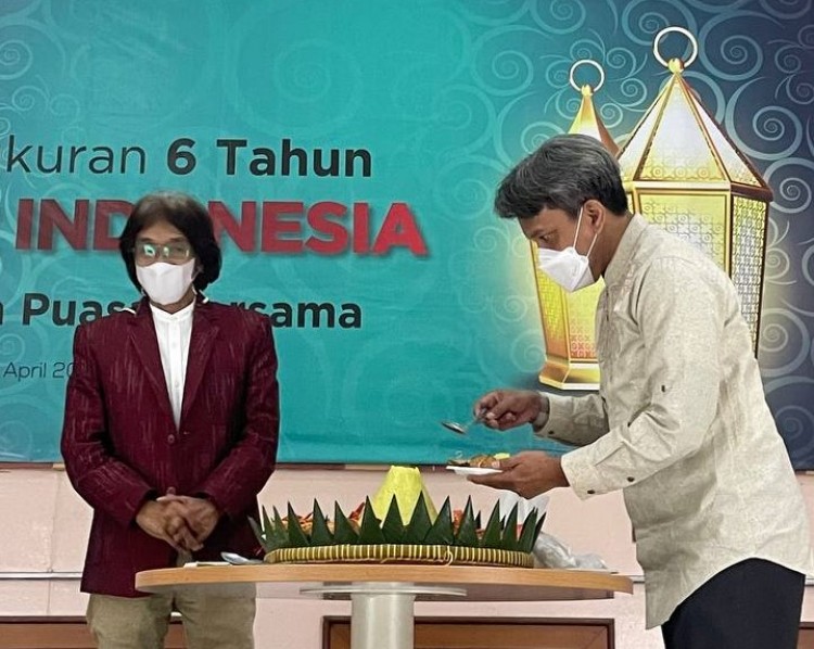 HUT Ke-6 PR INDONESIA: Komunikasi Pakai Hati