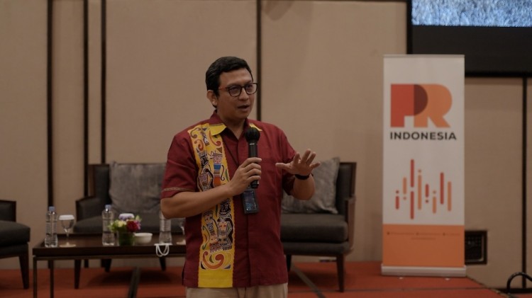 Menggabungkan Tiga Kekuatan  