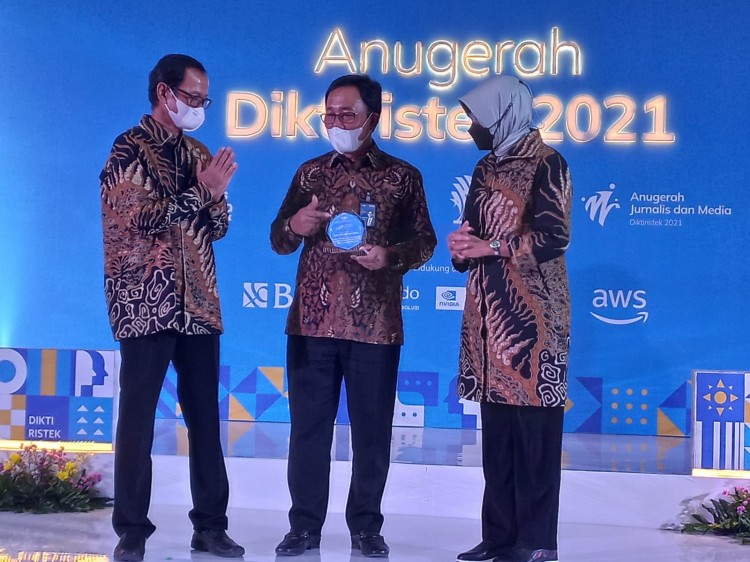 BNI Raih Anugerah Campus Financial Ecosystem dari Diktiristek 