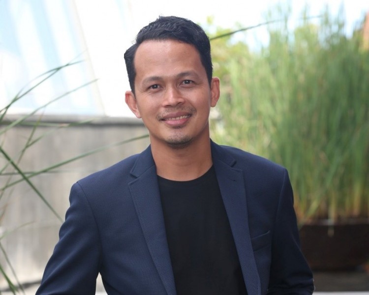 Tomi Wijaya, Perum Bulog: “Born to Win”