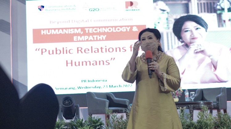 Meneropong Peran PR di Masa Depan