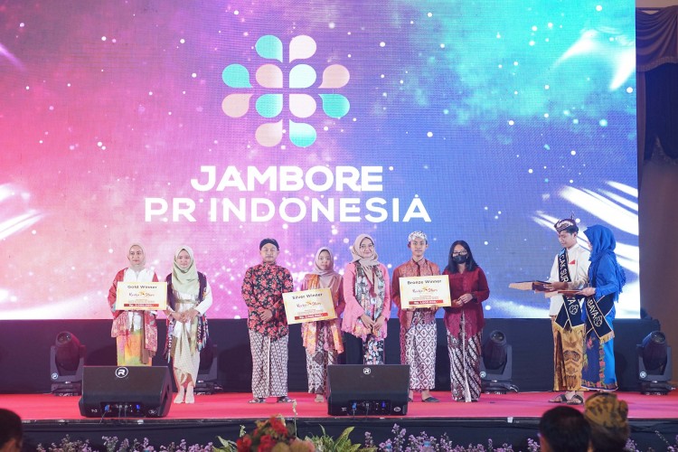 Tim PROactive UI Raih Juara Pertama PR INDONESIA Rookie Stars Competition 2022