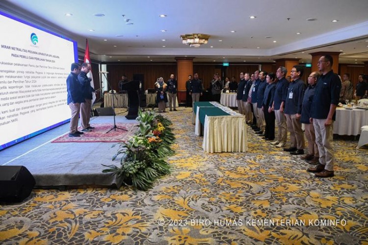 Dukung Pemilu Damai 2024, Menteri Budi Arie Pimpin Ikrar Netralitas ASN Kominfo