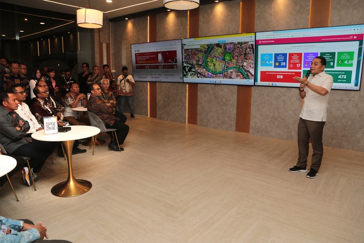 Permudah Investasi, Pemkot Surabaya Satukan Pelayanan Perizinan di Satu  Tempat - PR INDONESIA