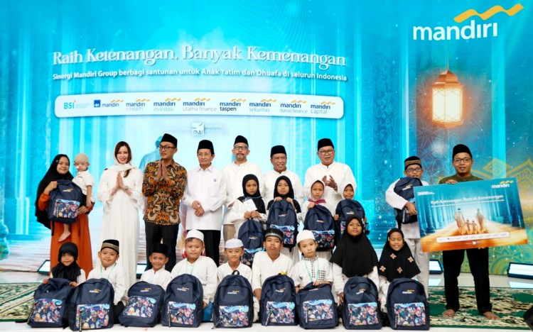 Bank Mandiri Group Beri Santunan Kepada 57.600 Anak Yatim, Lansia, dan 668 Yayasan