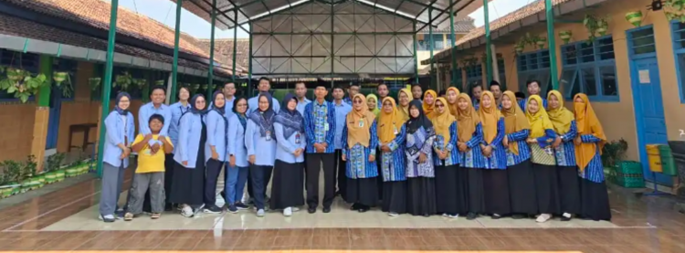 Tim PKM Ilkom UNY Bangun Pemahaman Akan Komunikasi Efektif di Kalangan Remaja