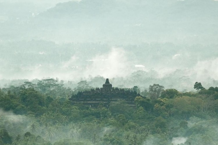 Menparekraf Bahas Pengembangan Sektor Parekraf di Kawasan Borobudur 