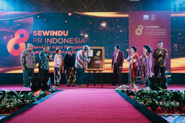 Refleksi Sewindu PR INDONESIA, Makin Kredibel dan Kontributif