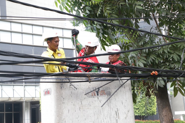 Strategi JIP Wujudkan Jakarta Bebas Kabel Udara