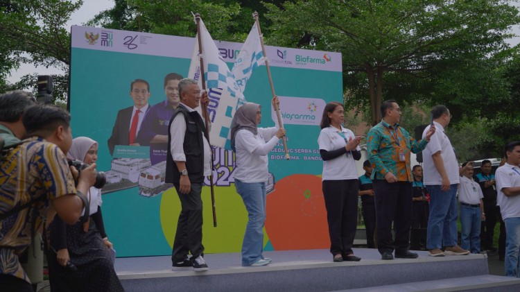 Program TJSL Bio Farma Berangkatkan Ratusan Pemudik dari Bandung 