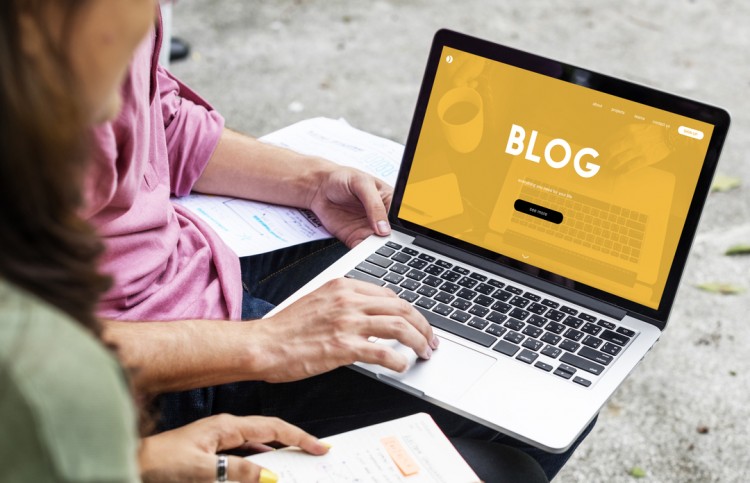 Peran “Blogger” dalam Strategi Komunikasi Perusahaan